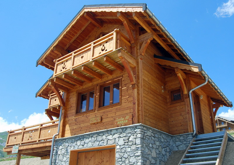 MENUISERIES EXTÉRIEURES DE NOS MAISONS DE BOIS